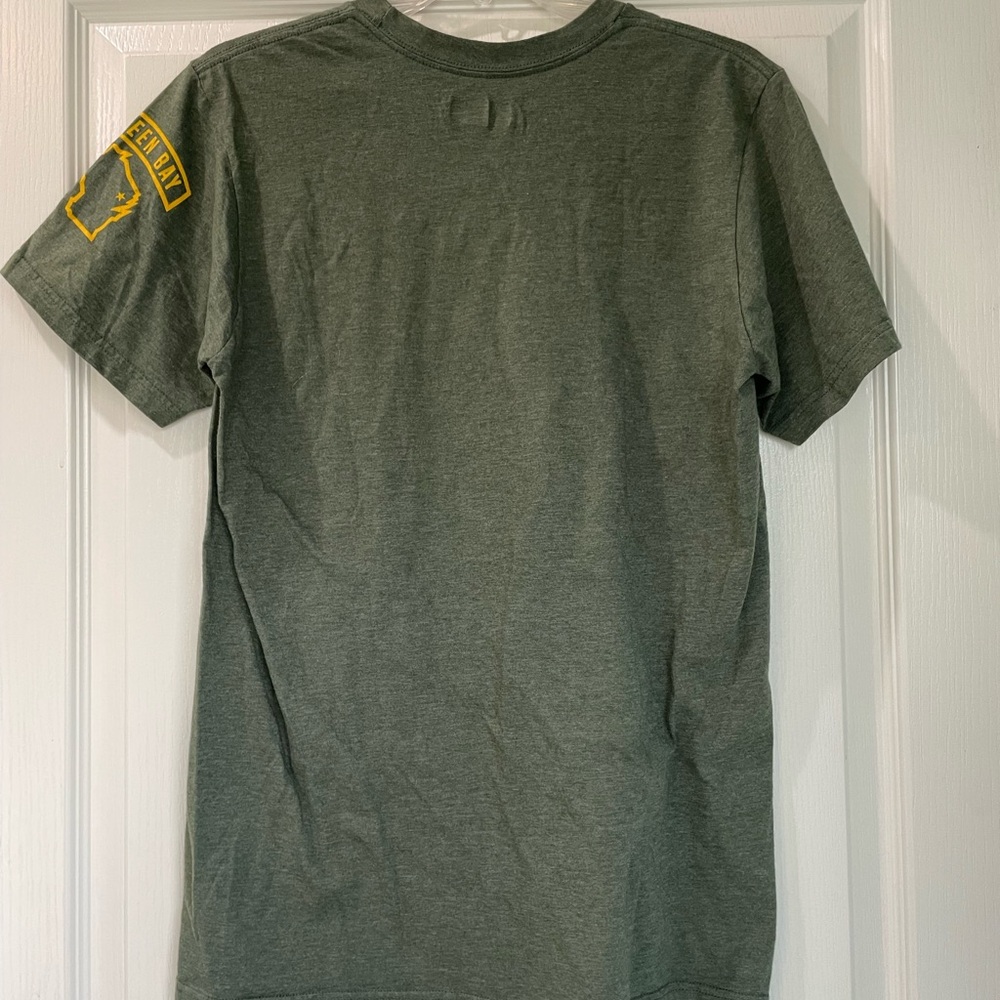 Green Bay Packers NFL Apparel Women’s T-Shirt size Medium - Picture 3 of 5